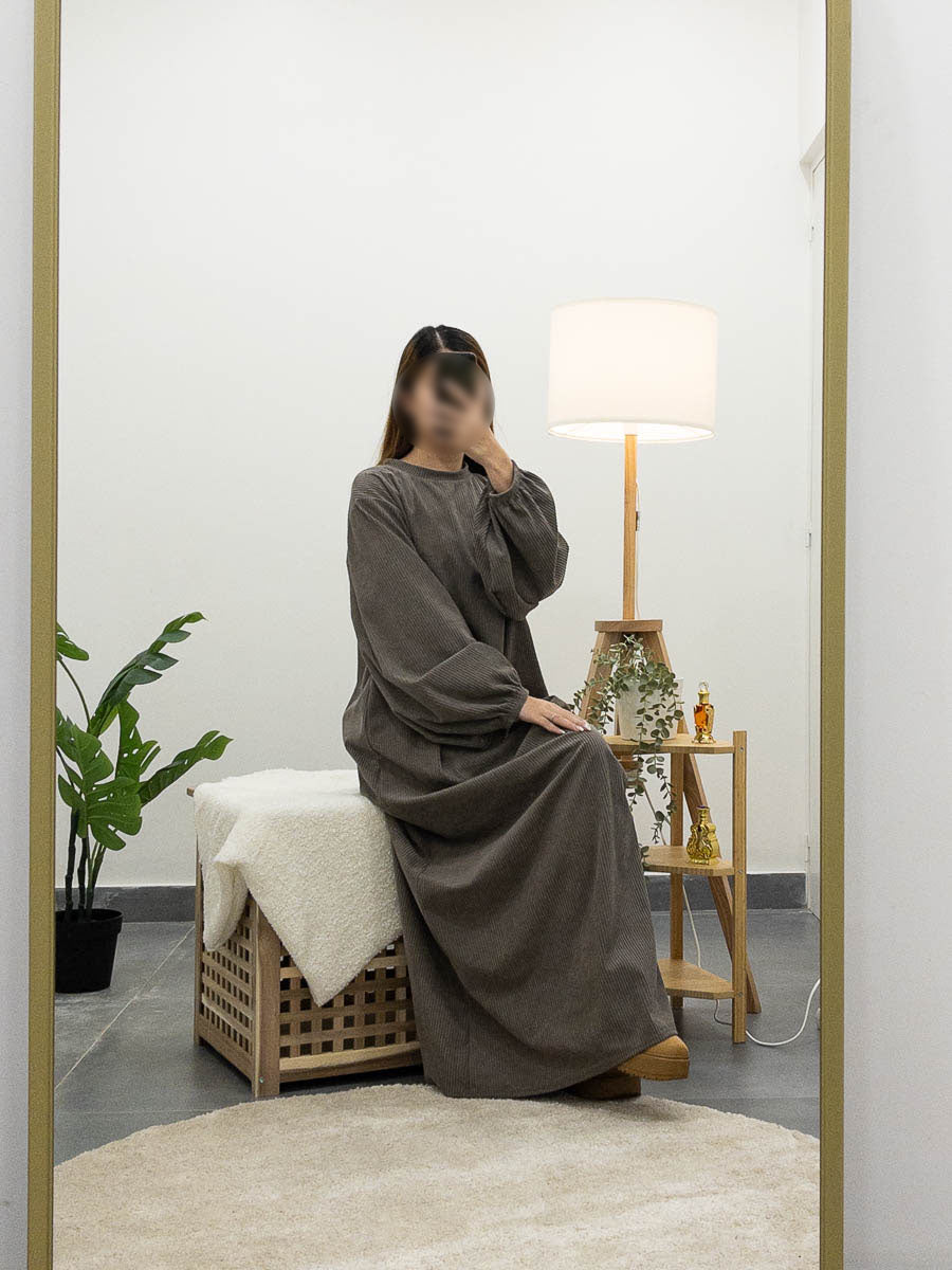Long large abaya made of corduroy