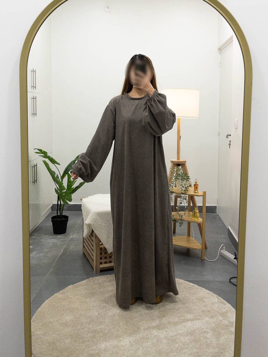 Long large abaya made of corduroy